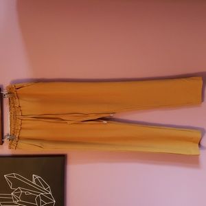 Paperbag pants by Shinestar in mustard color, size small